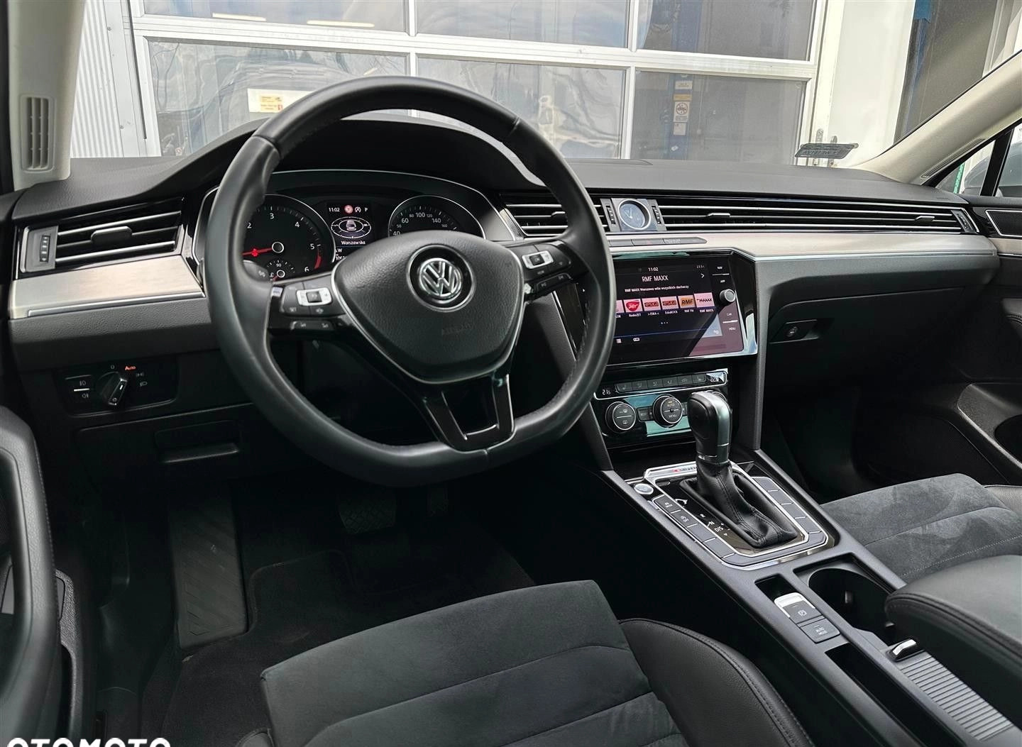 Volkswagen Passat cena 94900 przebieg: 106800, rok produkcji 2018 z Krasnystaw małe 742